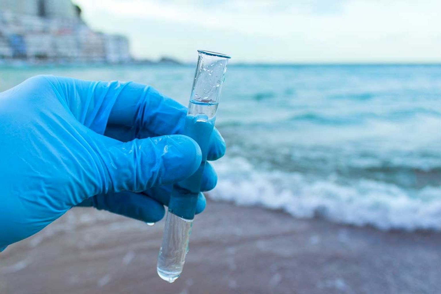 El agua que bebemos en casa: pequeños gestos que cambian nuestra salud
