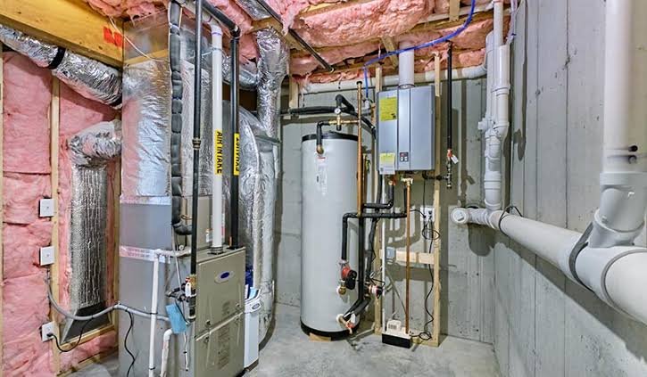 When Is It Time to Replace Your Water Heater? A Homeowner’s Practical Guide
